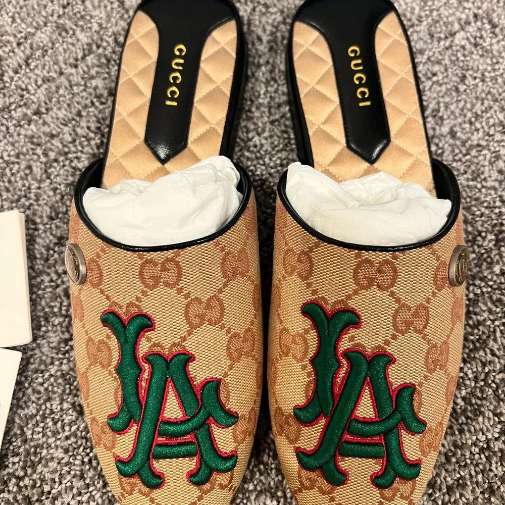 RARE! GUCCI GG Monogram limited edition LA Dodgers Mule Slides - Picture 3 of 5